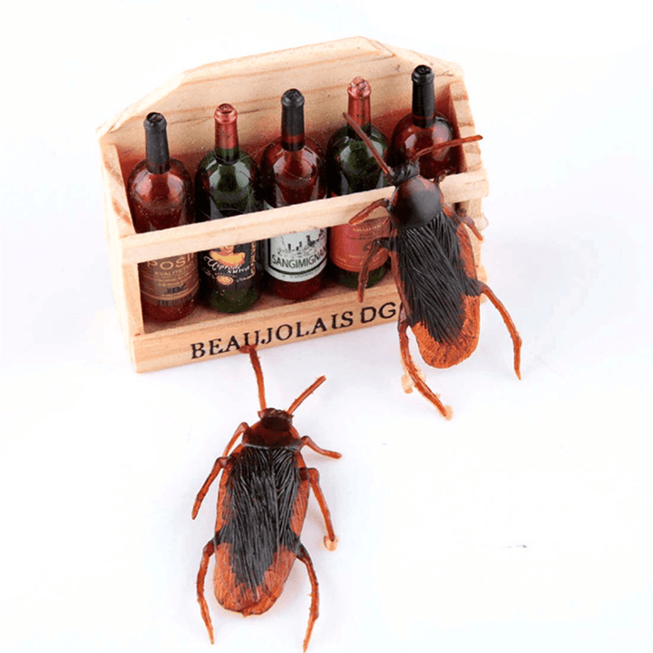20Pcs/Set Halloween Plastic Cockroach Bug Joke Toys Realistic Roaches for Halloween Fool'S Day Party Decoration - MRSLM
