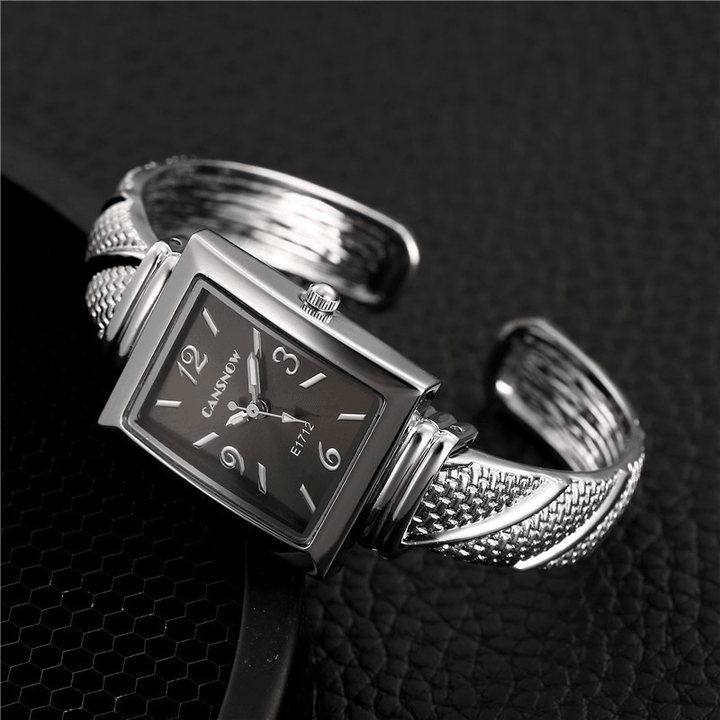 Cansnow E1712 Fashion Style Ladies Bracelet Watch Stainless Steel Band Quartz Watch - MRSLM