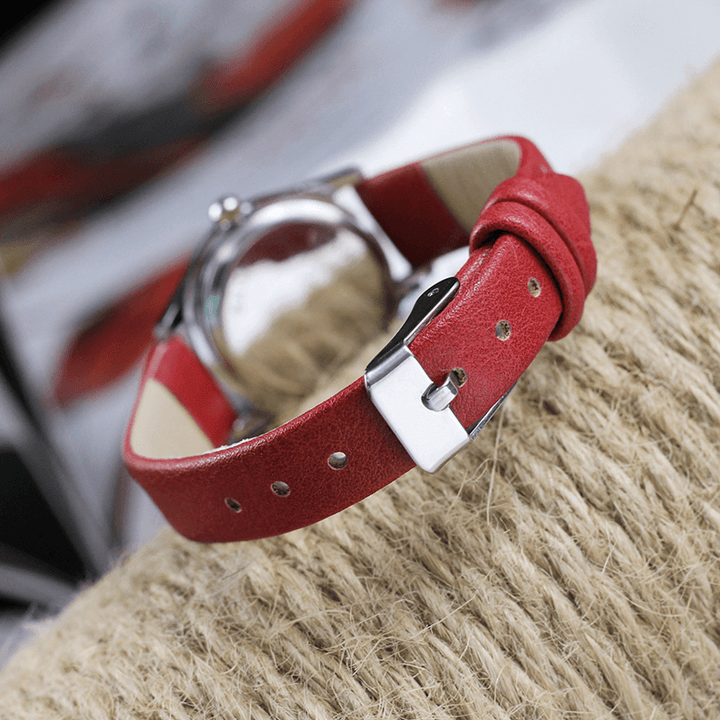 HOREDAR 3079 Retro Style Women Wrist Watch Small Dial Leather Strap Quartz Watches - MRSLM