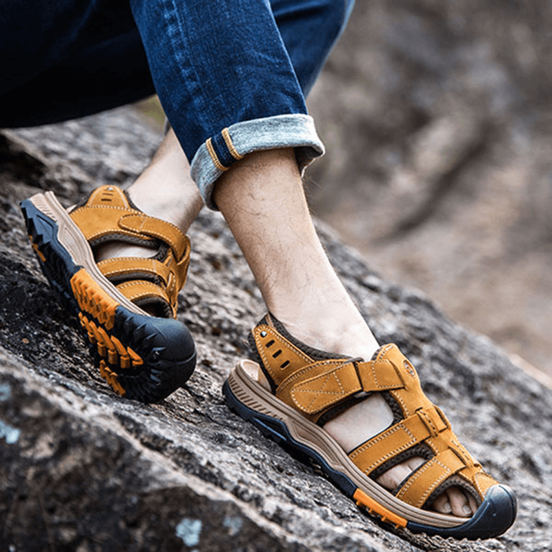 Men Breathable Anti-Collision Toe Hook Loop Outdoor Sandals - MRSLM