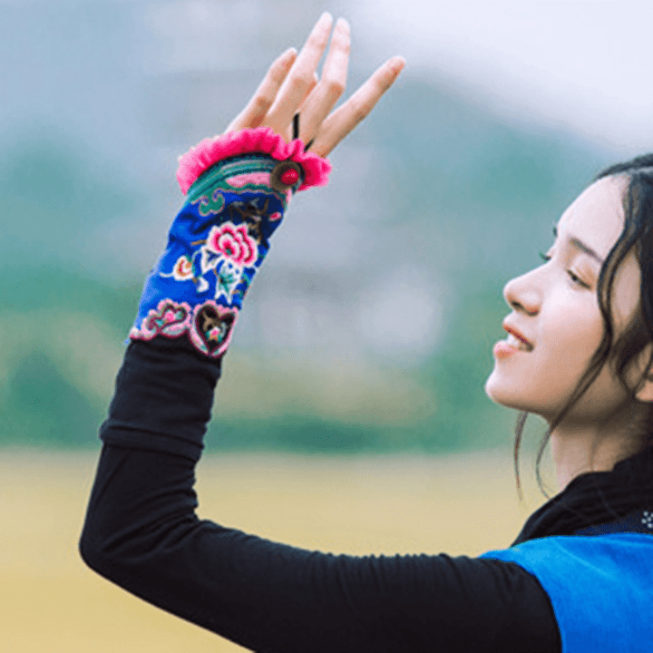 Women Long Sleeves Half Finger Wrist Gloves - MRSLM