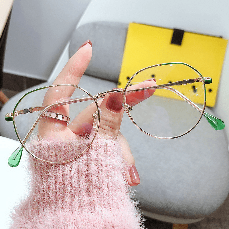 The Same Model of Female Korean Version of Myopia with Net Red Glasses Frame - MRSLM