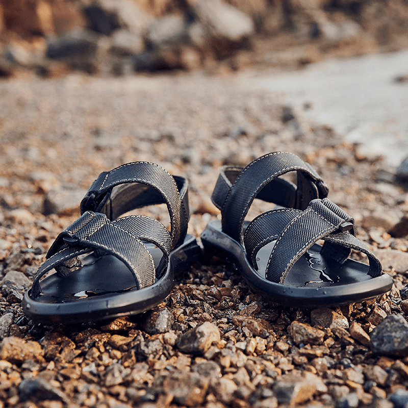 Men Classic Casual Soft Insole Cowhide Beach Sandals - MRSLM