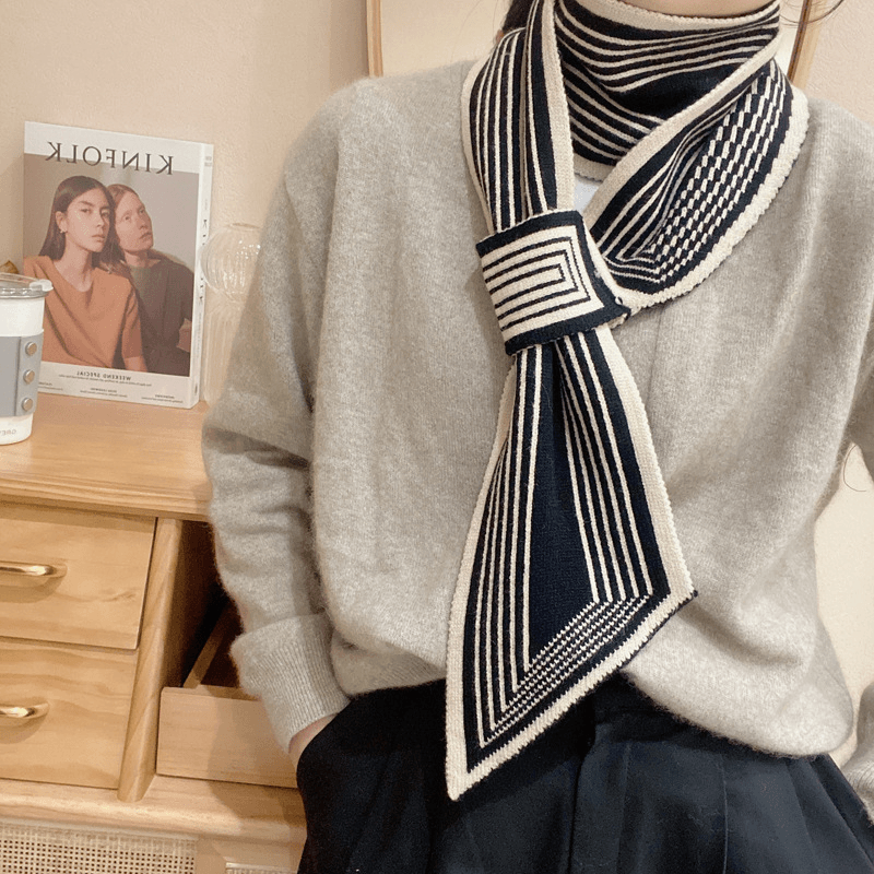 Classic Black and White Autumn and Winter All-Match Small Scarf - MRSLM