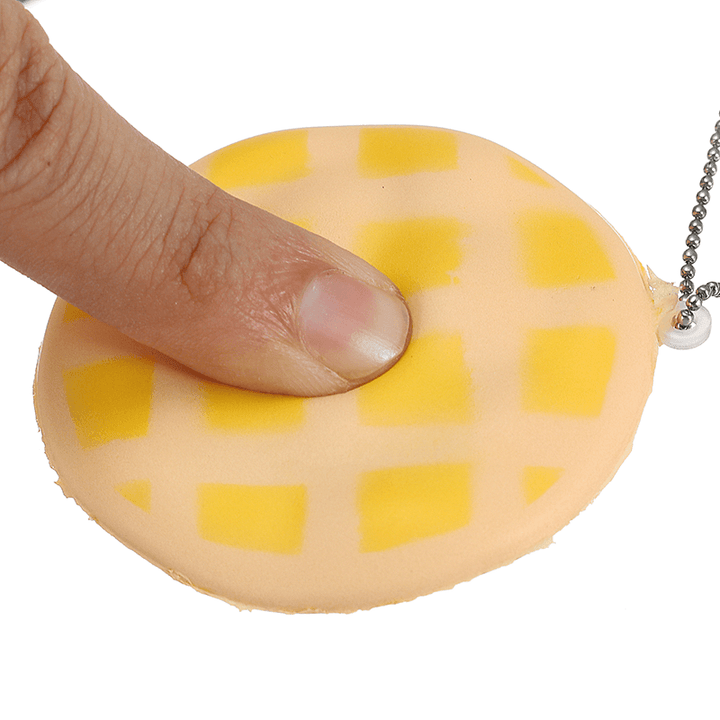 6Cm Squishy Sound Crack Biscuit Cookie Pendant Japanese Style Cracker Kids Gift with Packaging - MRSLM