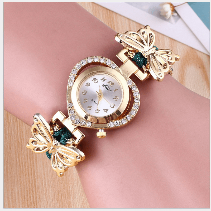 Deffrun Love Heart Decorative Ladies Bracelet Watch Retro Style Quartz Watch - MRSLM