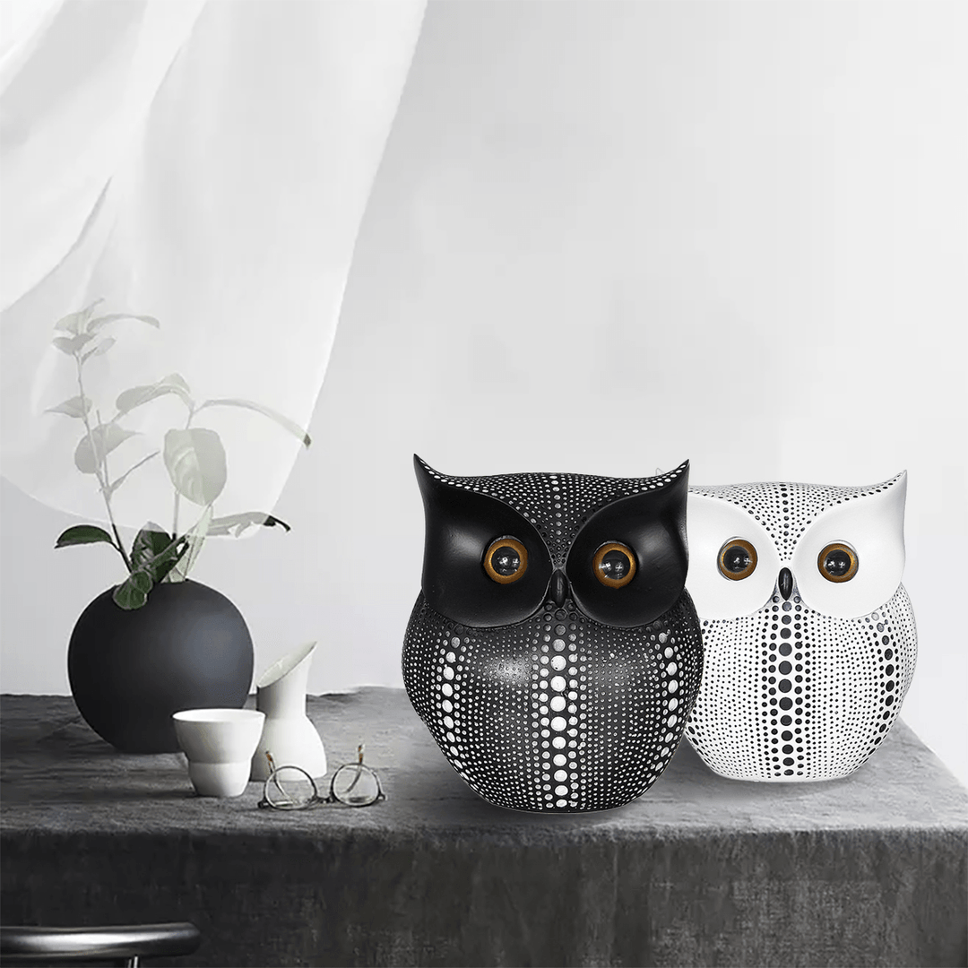 Nordic Style Minimalist Craft White Black Owls Animal Figurines Resin Miniatures Home Room Decorations - MRSLM