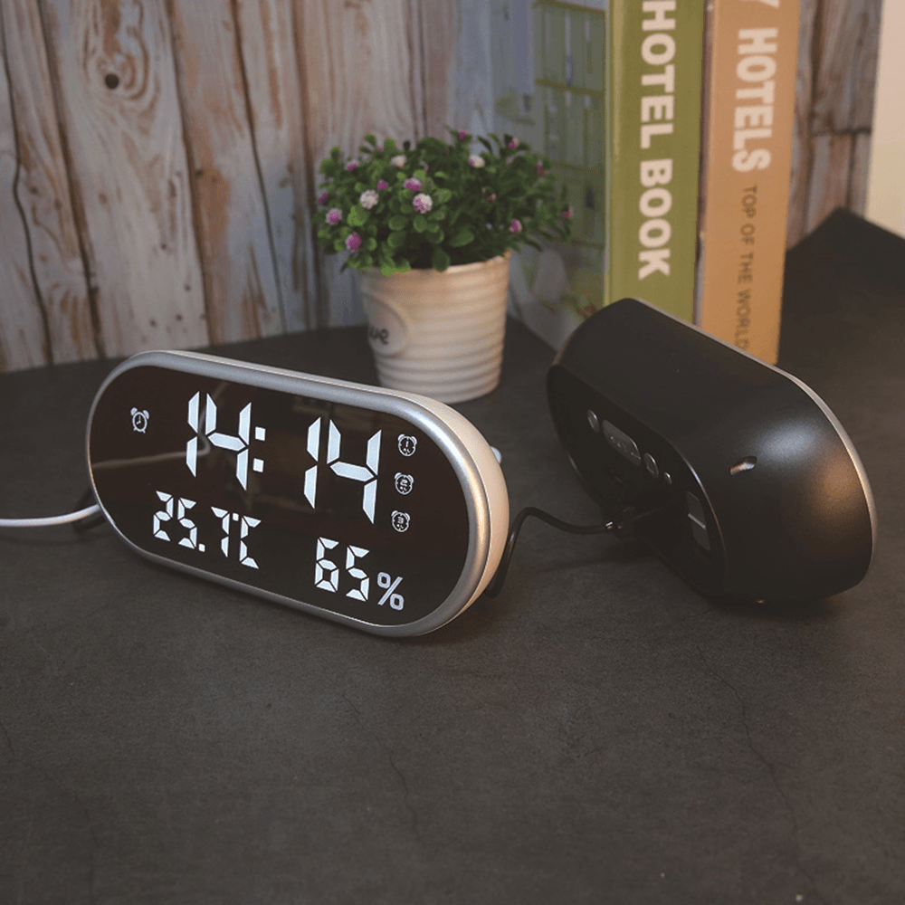 Digital USB Alarm Clock Portable Mirror HD LED Display with Time Humidity Temperature Display Function USB Port Charging Electronic Hygrometer Clock Phone Charging Mute Clock for Home Decoration - MRSLM