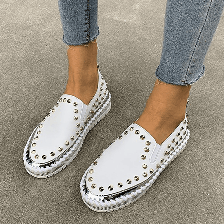 Women Stylish Rivet Solid Comfy Lining Soft Bottom Flat Casual Loafers Shoes - MRSLM