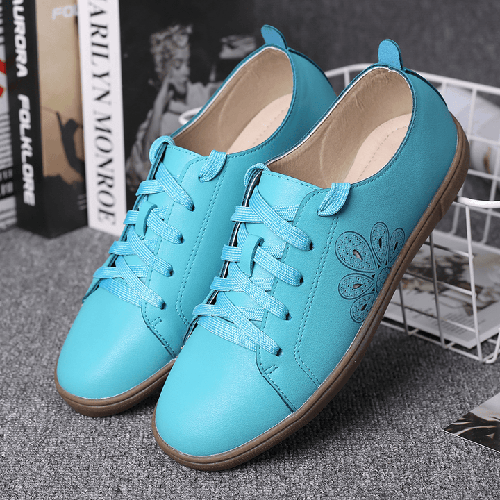 LOSTISY Closed Toe Hollow Out Lace up Casual Flat Shoes - MRSLM