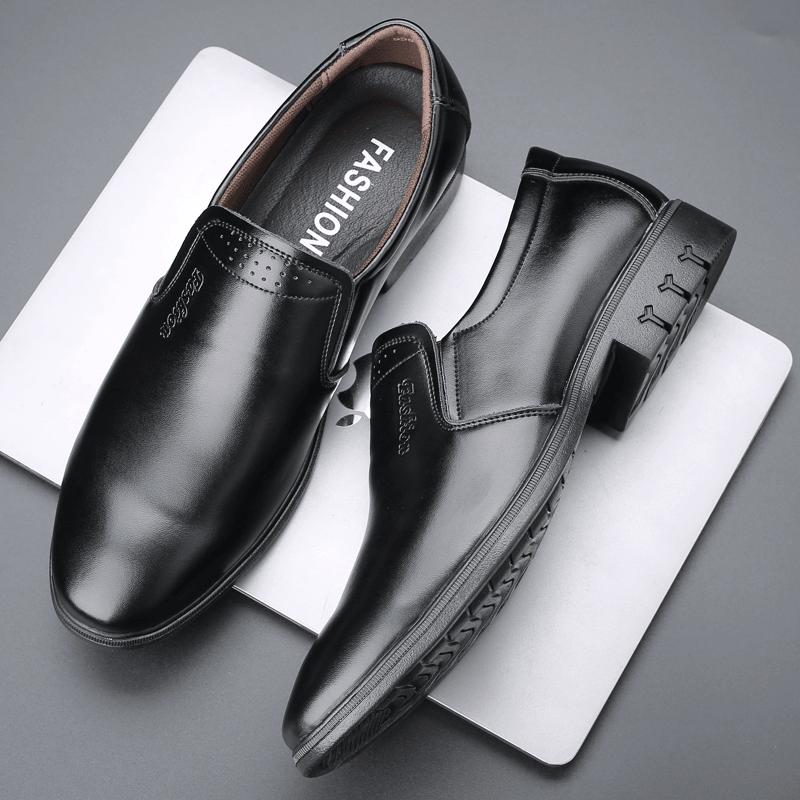 Men Cowhide Leather Pointed Toe Soft Bottom Slip on Business Casual Dress Shoes - MRSLM