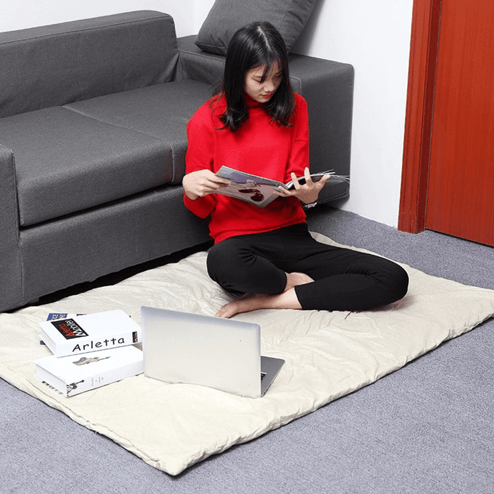 Honana WX-129 Multi-Function Foldable Pillow Quilt Air Condition Cartoon Car Home Bolster Pillow Blanket - MRSLM