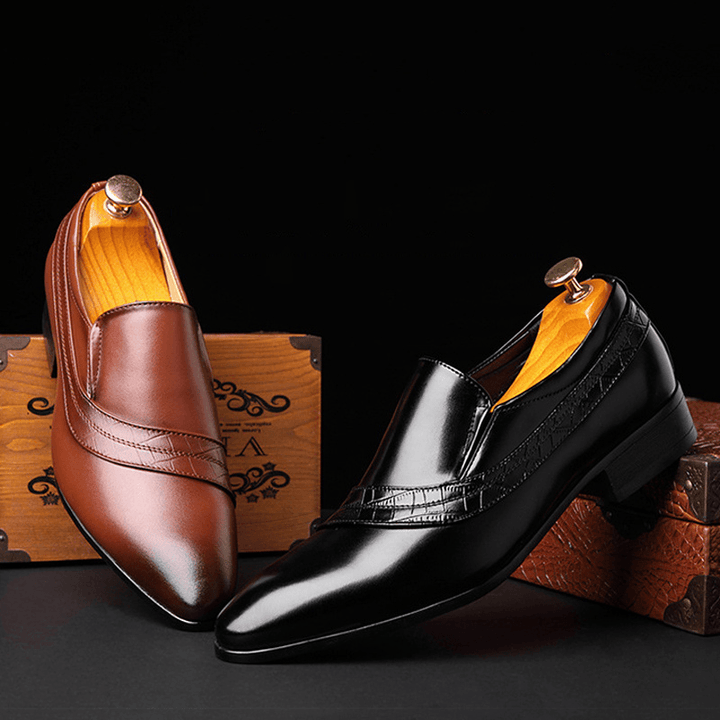 Men Leather Breathable Soft Sole Pointy Toe Retro Slip on Casual Dress Shoes - MRSLM