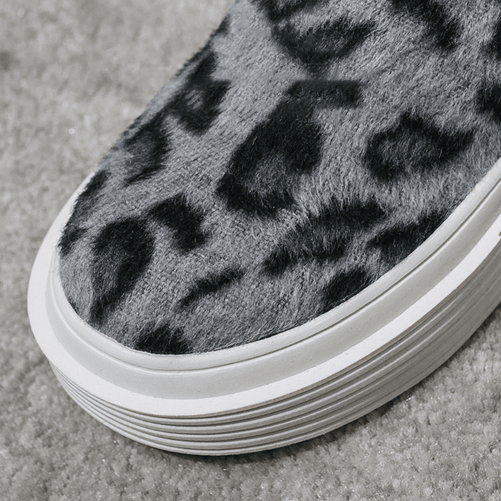 Women Large Size Leopard Suede Slip Resistant Comfy Casual Flats - MRSLM