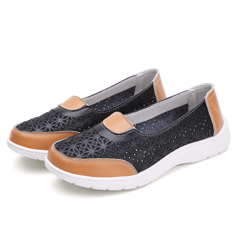 Women Hollow Leather Slip on Solid Color Soft Sole Flats - MRSLM