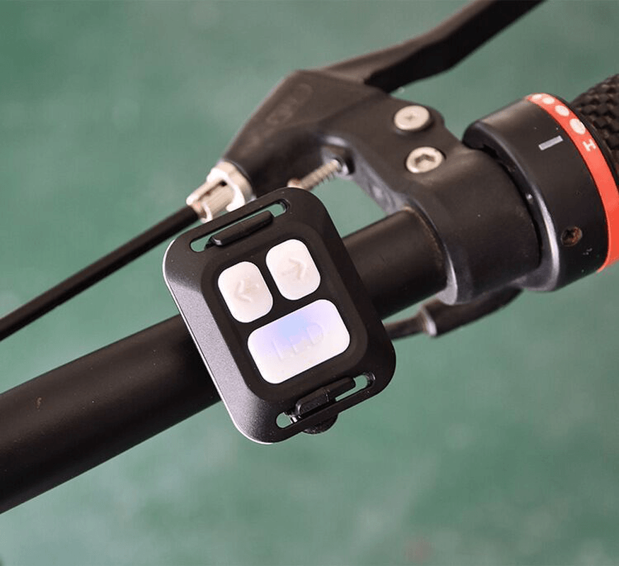 XANES® STL18 SMD Wireless Remote Turn Signal Light Bike Tail Light Waterproof 2 Modes Cycling Rear Light - MRSLM
