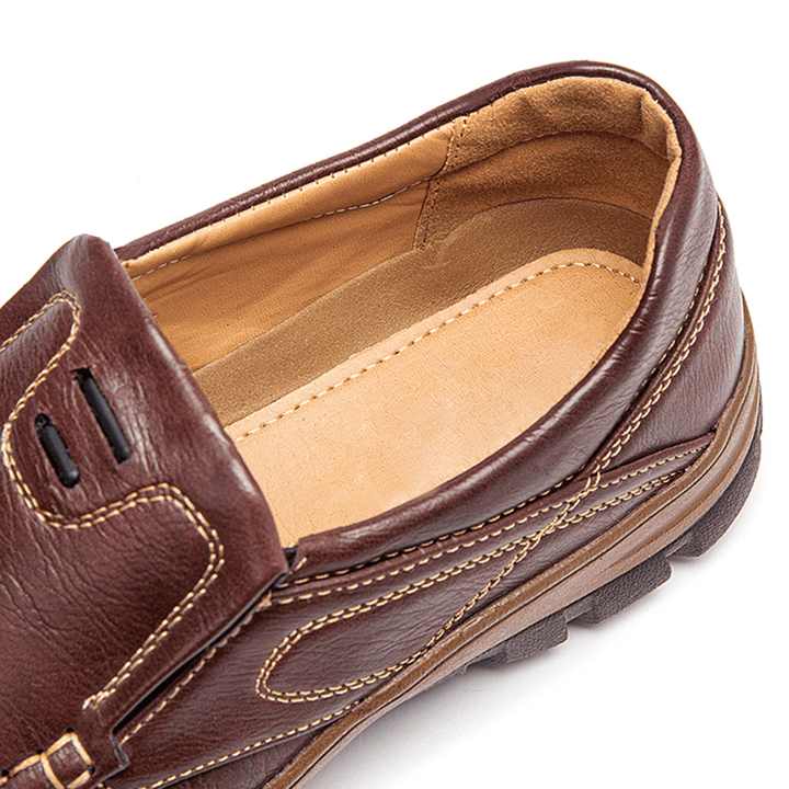 Men Slip Resistant Solid Color Soft Sole Comfy Slip-On Casual Shoes - MRSLM