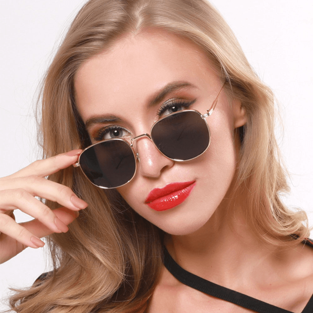 Unisex Retro Small Metal Square Frame Outdoor UV Protection Fashion Sunglasses - MRSLM