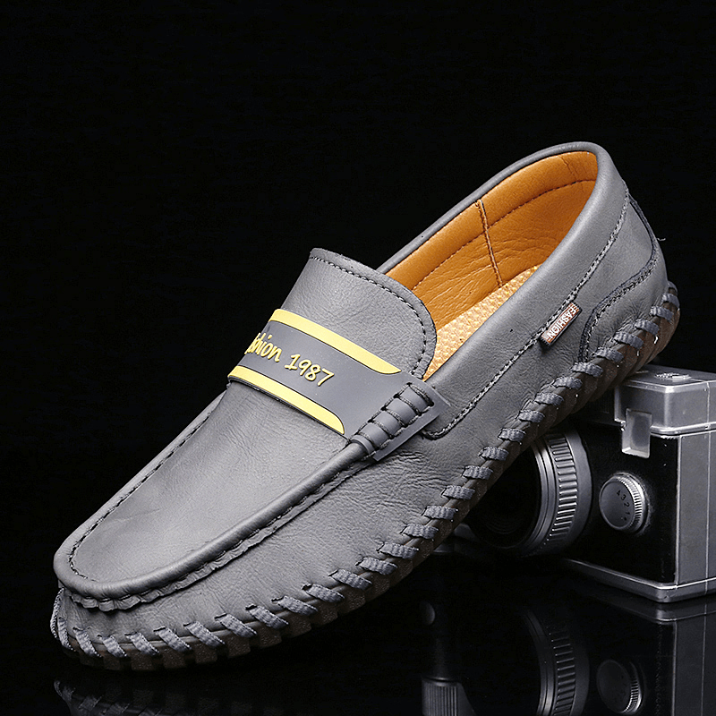 Men Cowhide Leather Breathable Hand Stitching Soft Sole Comfy Slip on Casual Shoes - MRSLM