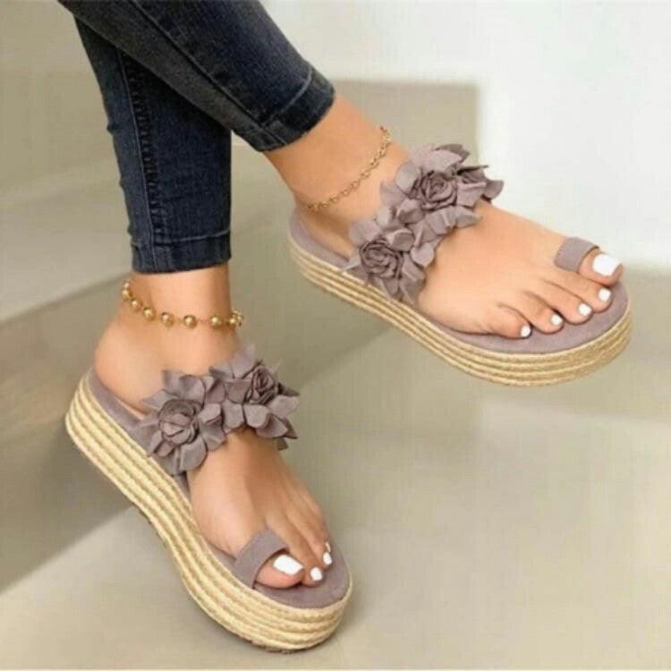 Sponge cake toe sandals and laces - MRSLM