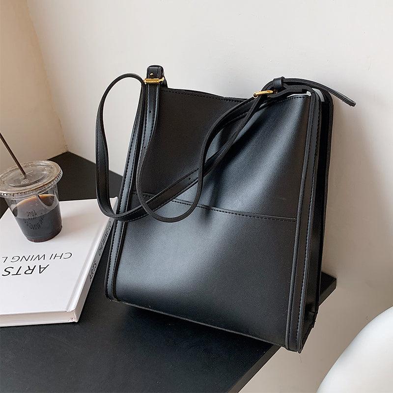 Fashion Leather Retro Large Capacity Shoulder Bag - MRSLM