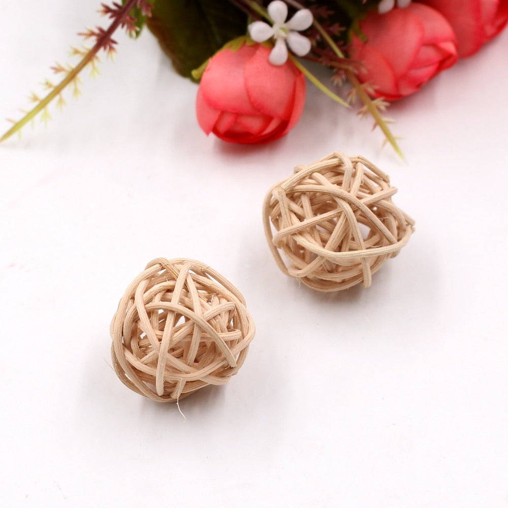 Straw Balls for Party Decoration