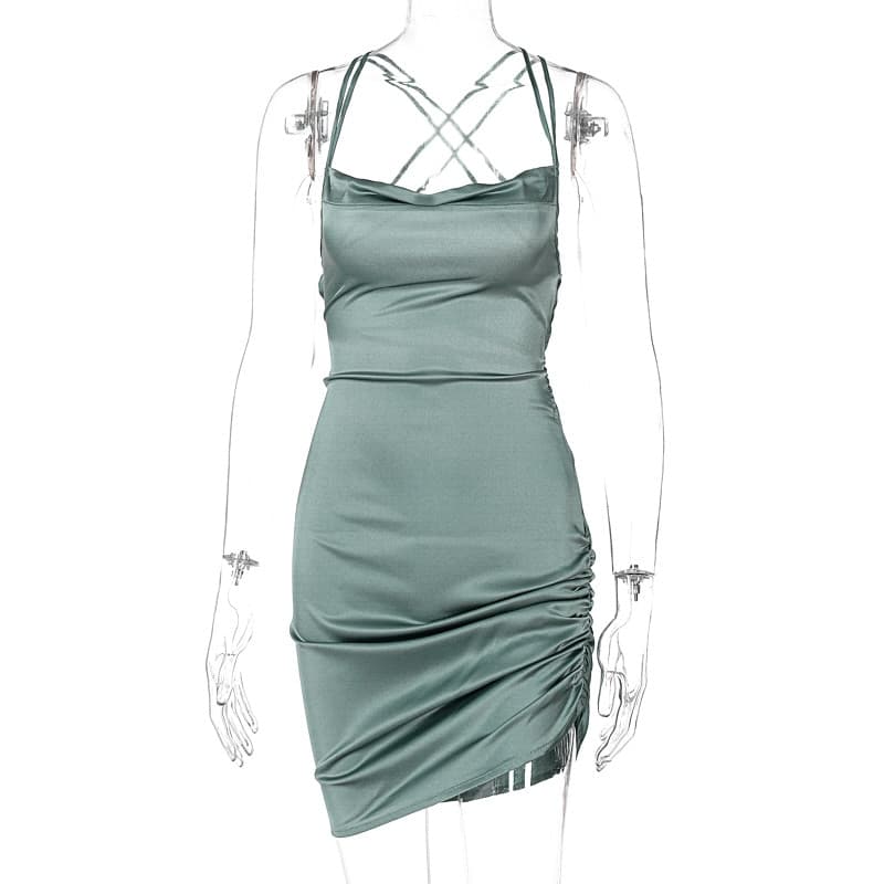 Vestido curto feminino com alças finas e costas nuas