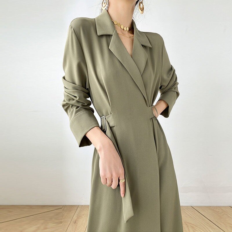 Langes Businesskleid für Damen