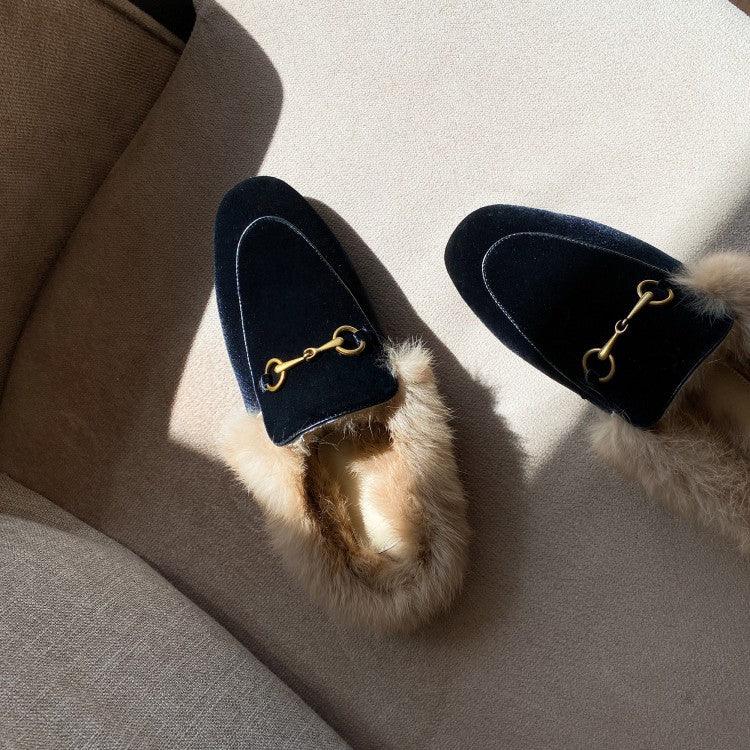 Wear rabbit fur slippers - MRSLM