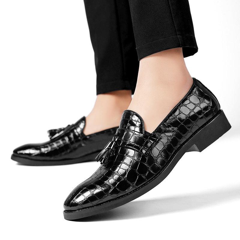 Men's Vintage Pointed Toe Pendant Snake Pattern Leather Shoes - MRSLM