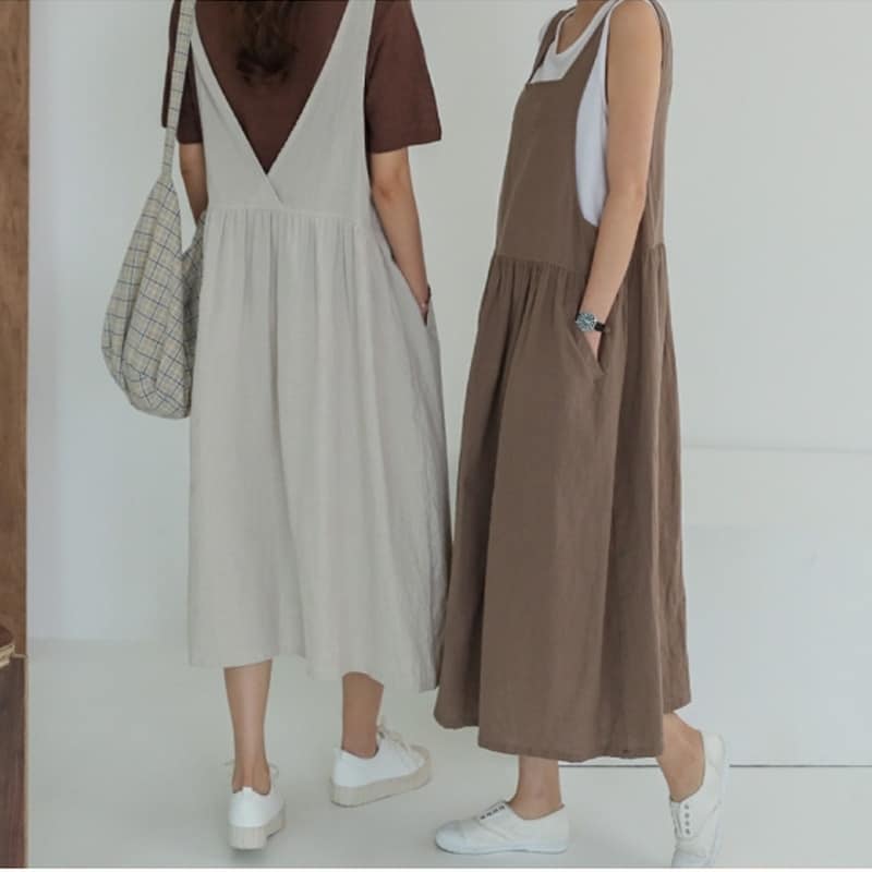 Ärmelloses Damenkleid aus Baumwolle mit Taschen