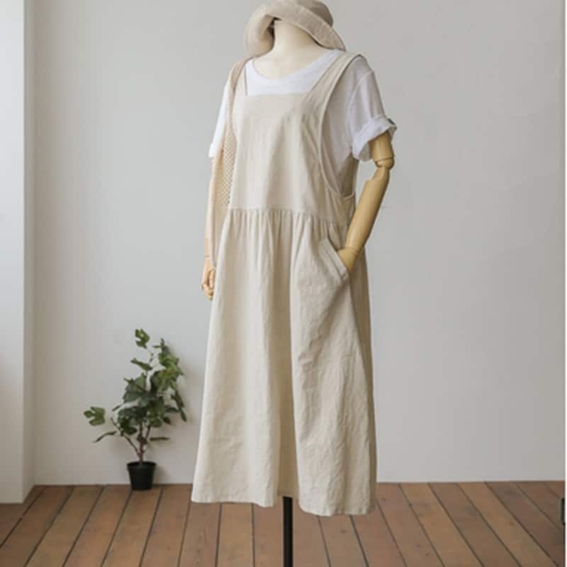 Ärmelloses Damenkleid aus Baumwolle mit Taschen