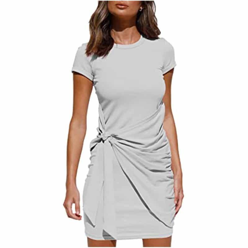 Damen-Wickelkleid mit kurzen Ärmeln und Raffungen