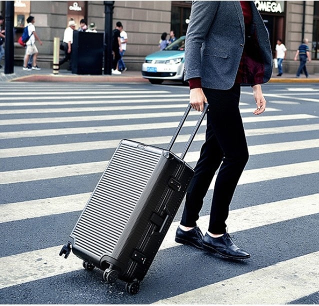 aluminum frame luggage, view 3 - MRSLM
