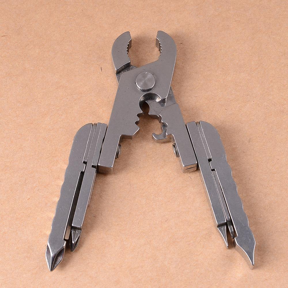 15 in 1 Multi-tool Pliers Tool Keychain Combination EDC Tool Folding Pliers Screwdriver Multi Tools - MRSLM