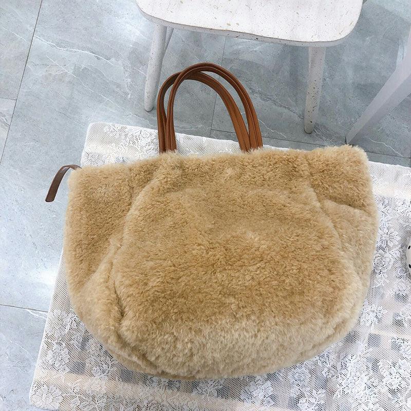 Shopping Lamb Fur Plush Shoulder Armpit Bag - MRSLM